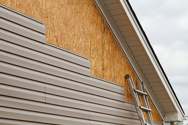 Professional Siding Contractor technician working in Batavia, NY